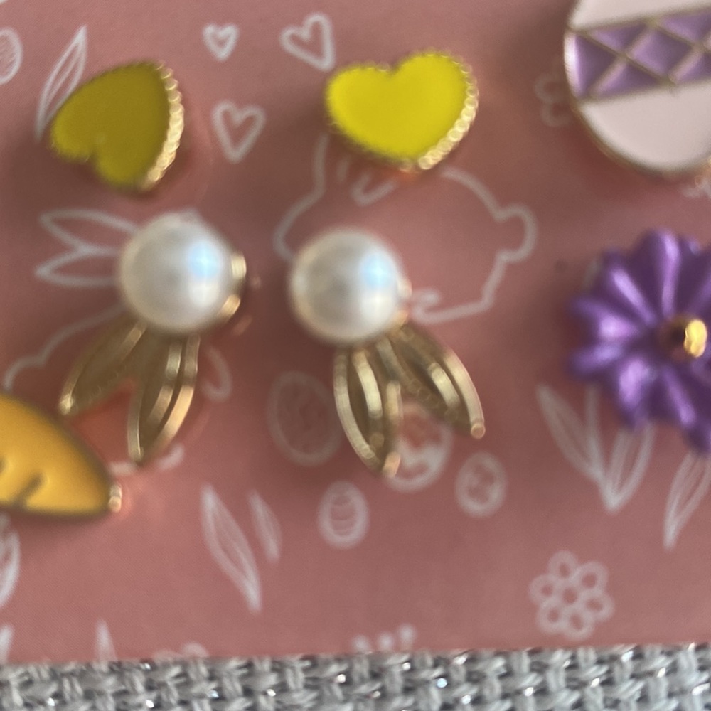 Spring Easter Earrings 6 Pairs post style, daisy, egg carrot, bunny heart flower - Picture 4 of 7